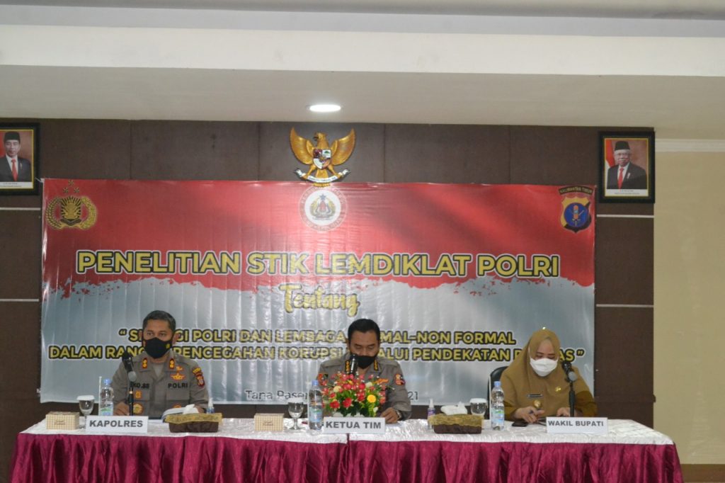 Cegah Korupsi Melalui Pendekatan Polmas, Polres Paser Terima Kunjungan Tim Penelitian STIK Lemdiklat Polri WhatsApp Image 2021 09 28 at 02.53.08