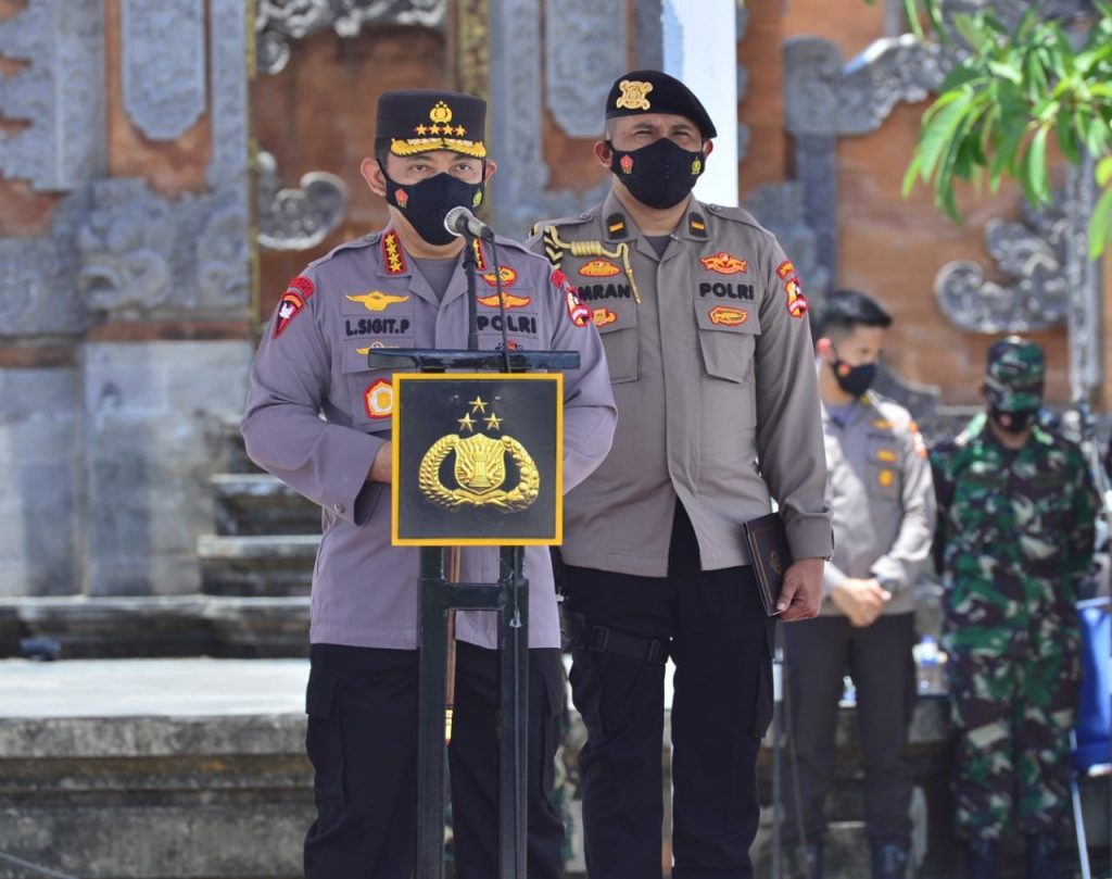 Pimpin Apel Pasukan Sambut Wisman di Bali, Kapolri: Sebagai Gerbang Terakhir Tolong Disiplin 13 6