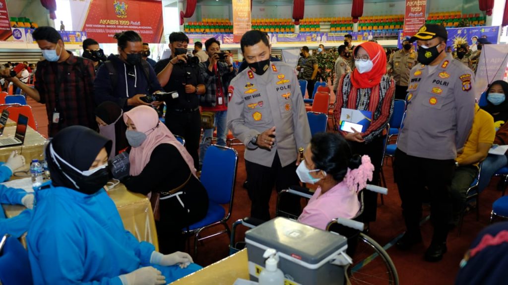 Alumni Akabri 1999 Kaltim Gelar Vaksinasi Massal dan Bakti Sosial 16 5