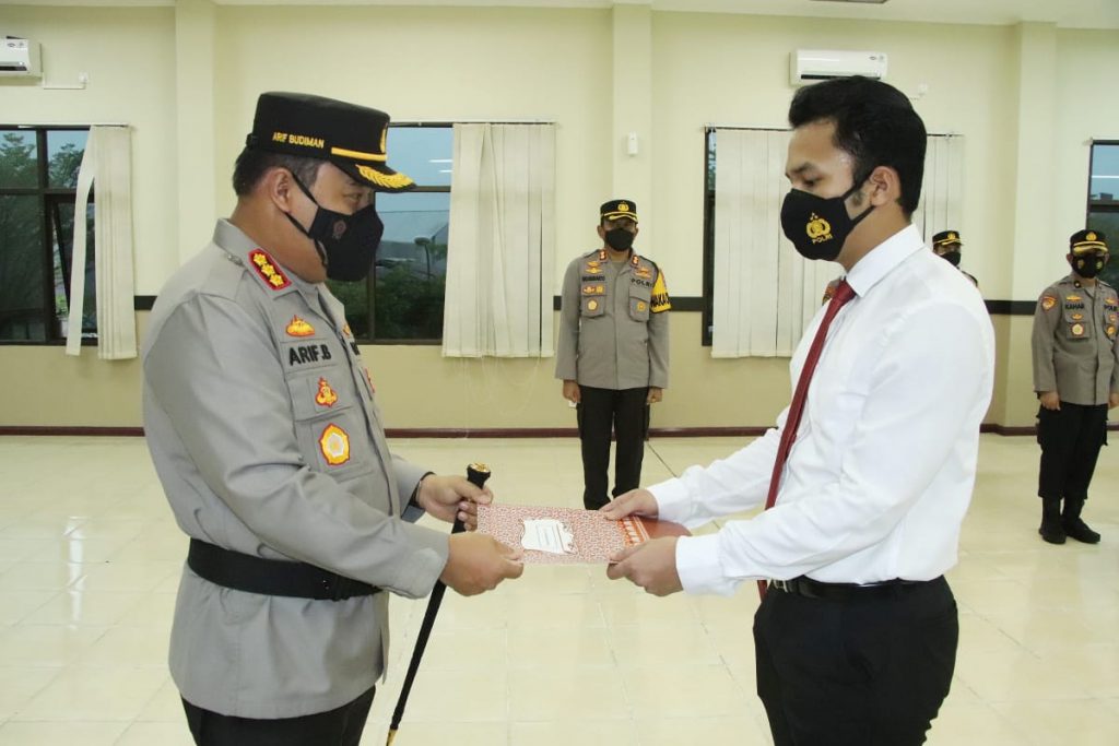 Ungkap Tindak Pidana dan Sinergitas Dalam Bertugas, Personel Polsek Jajaran dan Babinsa Terima Penghargaan dari Kapolresta Samarinda 2 8