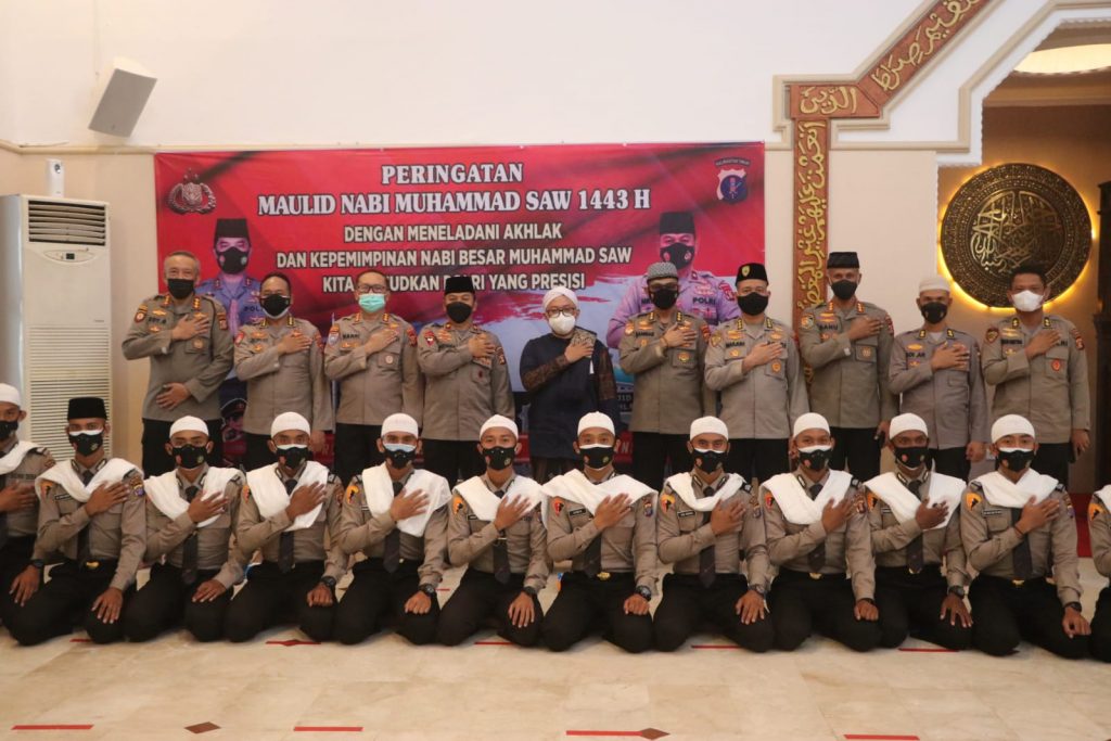 Polda Kaltim Gelar Peringatan Maulid Nabi Muhammad SAW 1443 H WhatsApp Image 2021 10 25 at 09.45.22