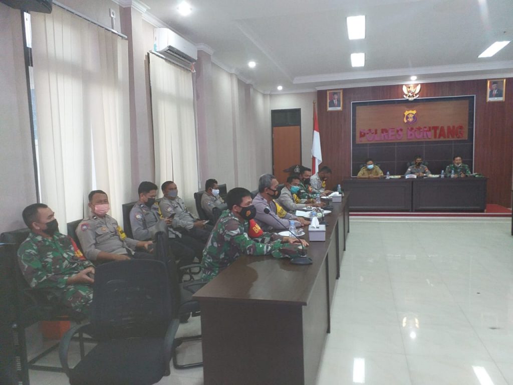 Langkah Percepatan Penanganan Covid-19, Polres Bontang Gelar Rakor Forkopimda WhatsApp Image 2021 10 28 at 17.48.31