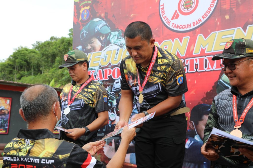 Dansat Brimob Kaltim Juarai Lomba Menembak Kapolda Kaltim Cup 2021 Kelas Eksekutif 4 12