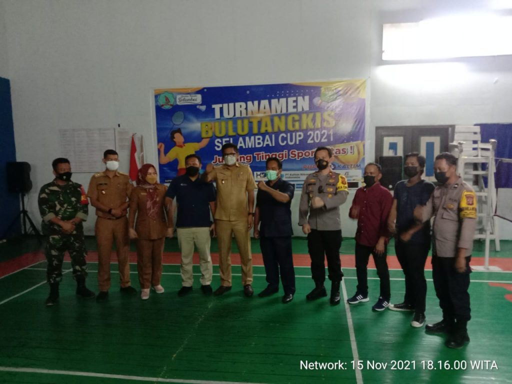 Wakapolres dan Walikota Bontang, Hadiri Pembukaan Turnamen Bulutangkis Selambai CUP 2021 6 10