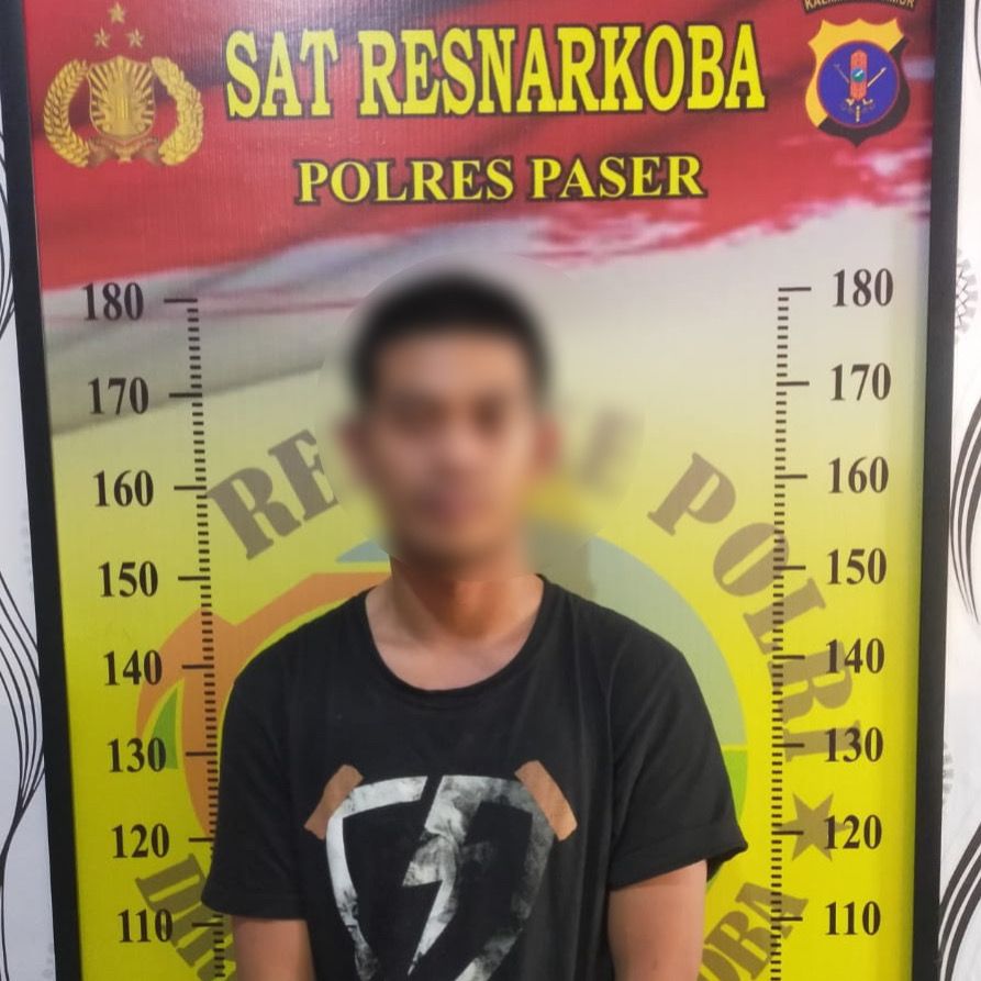 Sat Resnarkoba Polres Paser Amankan Seorang Pemuda Penyalahguna Narkotika Jenis Sabu Seberat 27,48 Gram 7 13