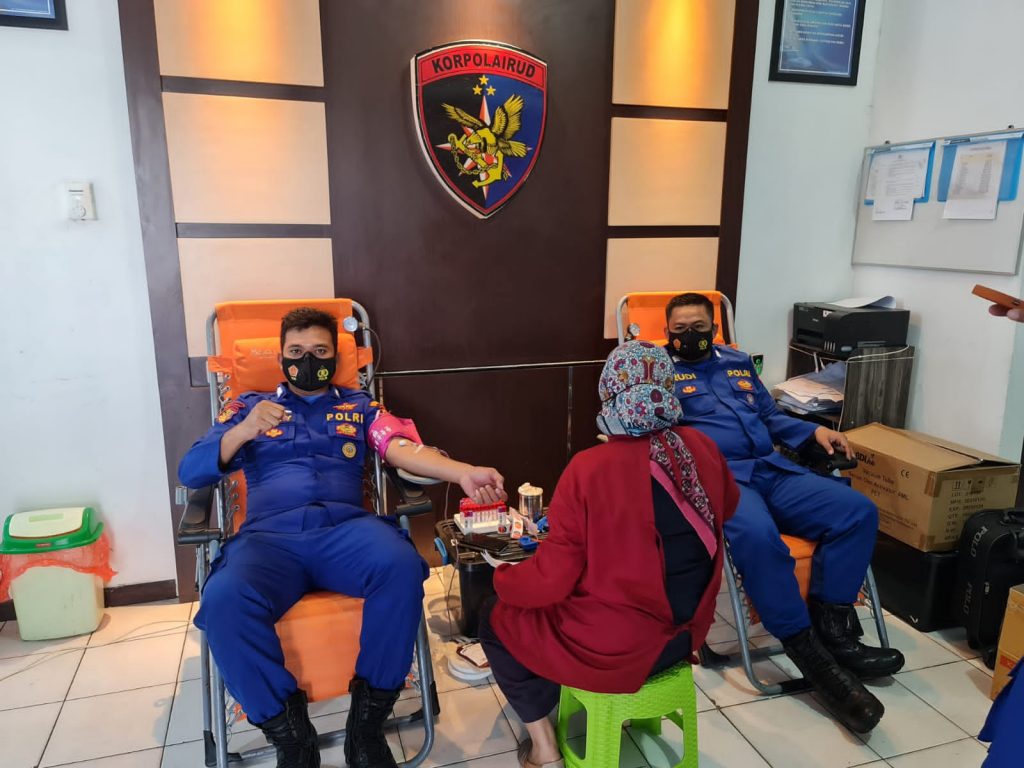 Sat Polairud Polresta Samarinda Gelar Bakti Sosial Donor Darah Jelang HUT Ke-71 WhatsApp Image 2021 11 18 at 10.25.35