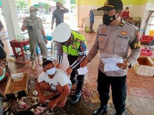 Polres Bontang Gelar Patroli Gabungan Penertiban Protokol Kesehatan btg1