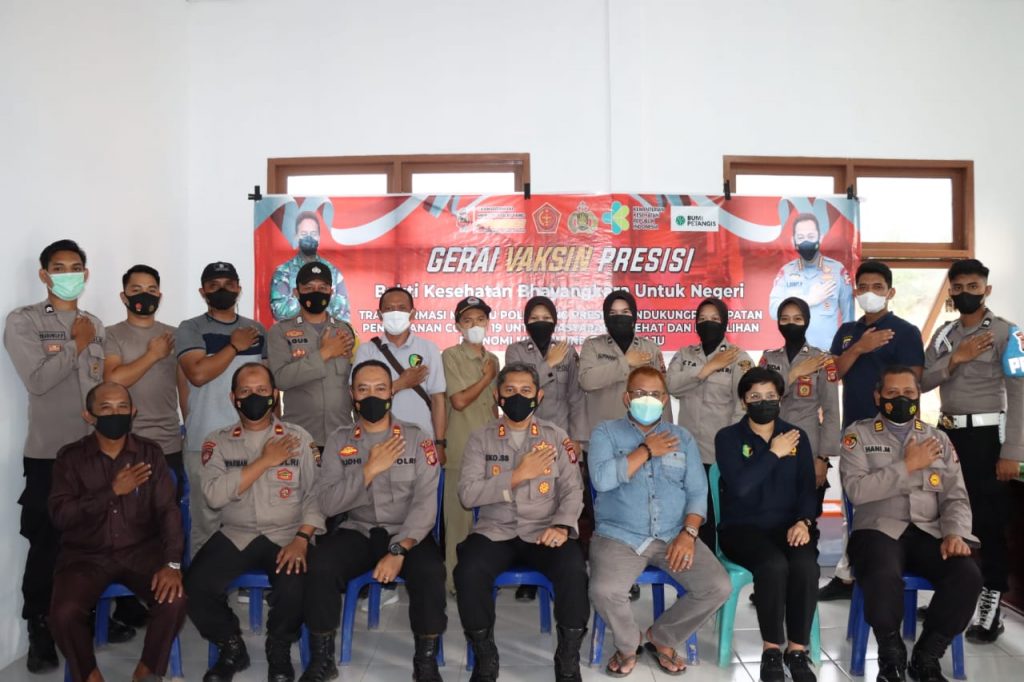 Pastikan Kegiatan Berjalan Lancar, Kapolres Paser Tinjau Road Show Gerai Vaksinasi TNI-Polri 4 7