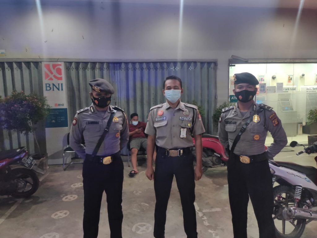 Pastikan Sitkamtibmas Kondusif, Polres Kukar Laksanakan Patroli Antisipasi Premanisme 6 9