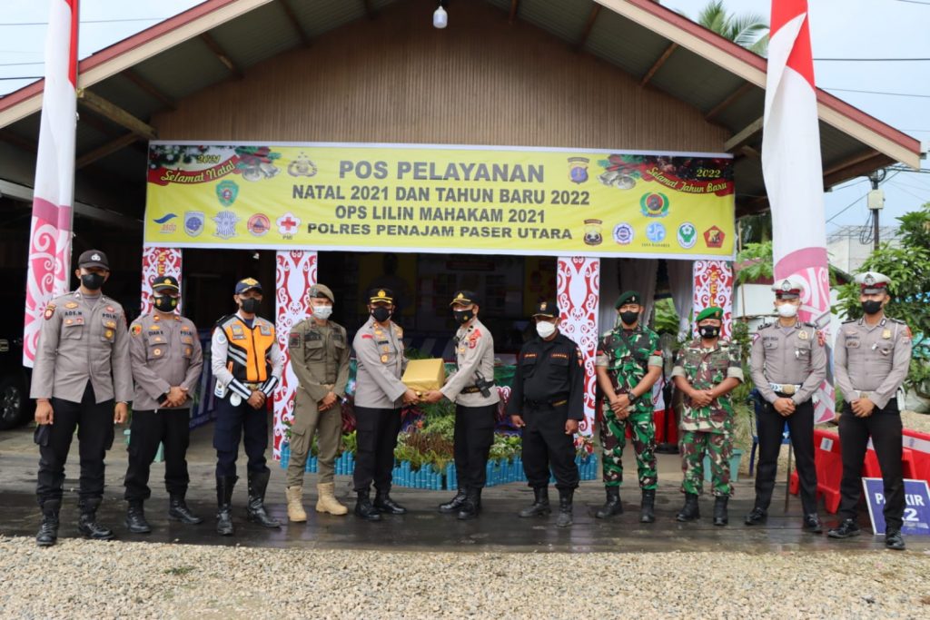 Cek Personel Pengamanan Nataru, Kapolres PPU Kunjungi Pospam dan Posyan 8 11