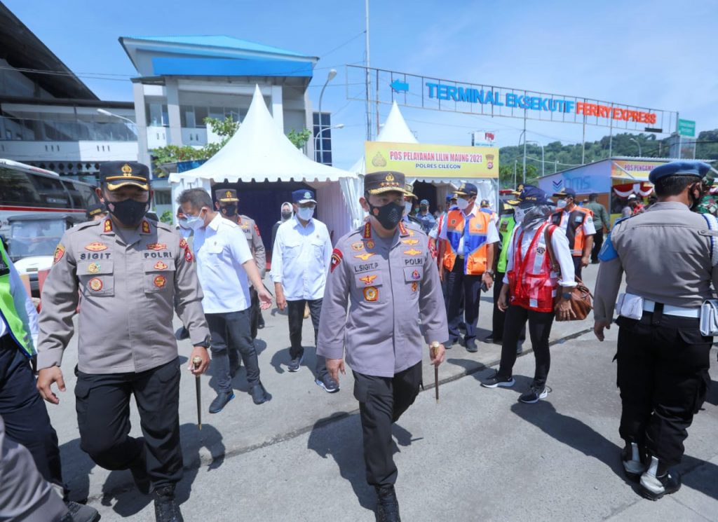 Tinjau Pelabuhan Merak, Kapolri Pastikan Prokes Agar Tak Ada Lonjakan Pasca-Nataru WhatsApp Image 2021 12 22 at 14.31.08