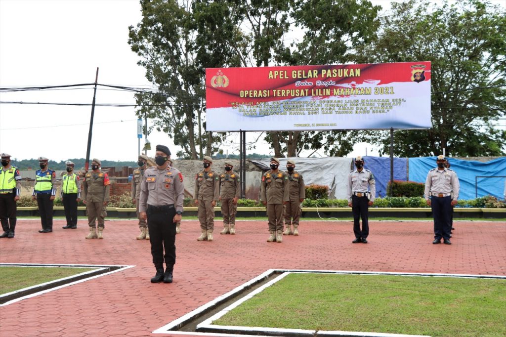 Kesiapan Nataru, Polres Kukar Laksanakan Apel Gelar Pasukan Operasi Lilin Mahakam 2021 WhatsApp Image 2021 12 23 at 12.37.50