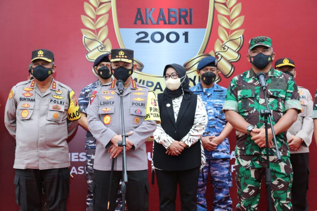 Akabri 2001 Bangun Tempat Ibadah, Kapolri: Komitmen Sinergitas TNI-Polri Jaga Keberagaman WhatsApp Image 2021 12 28 at 22.24.08