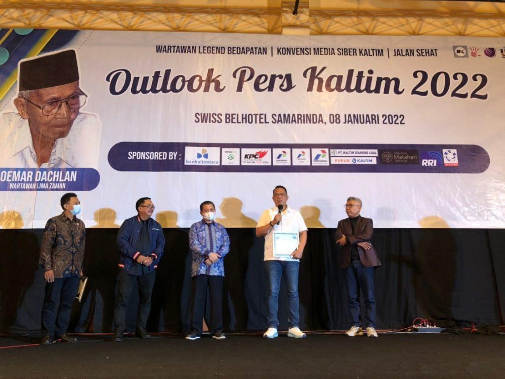 Kapolda Kaltim Raih Penghargaan atas Komitmen pada Sengketa Pers di Kaltim 11 3