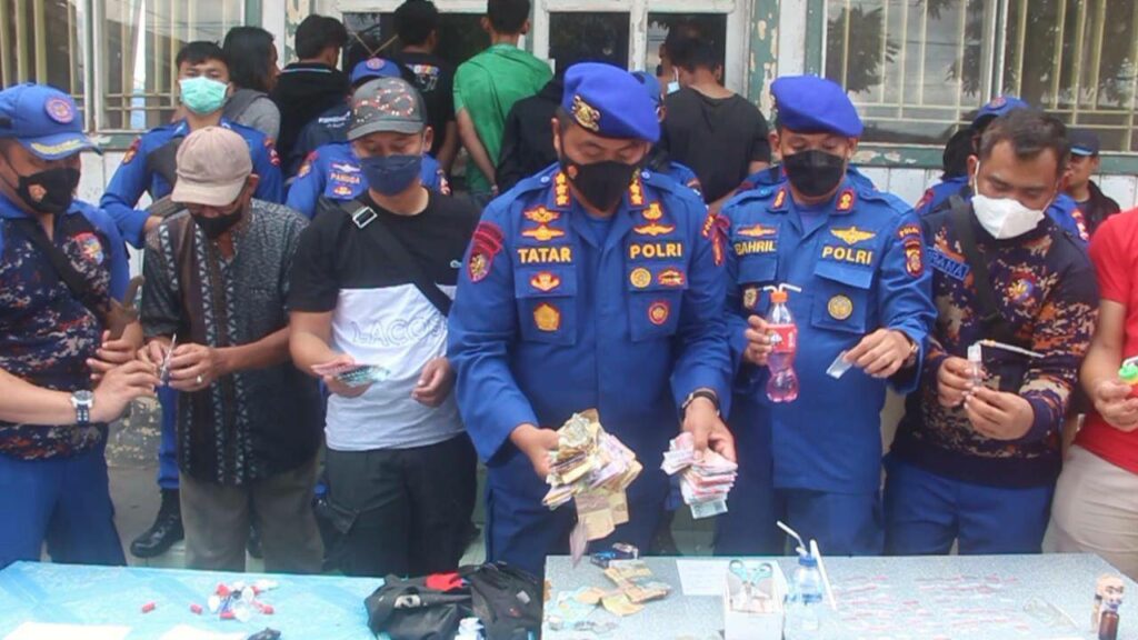 Polairud Polda Kaltim Obok-Obok Kampung Narkoba di Samarinda Seberang 27