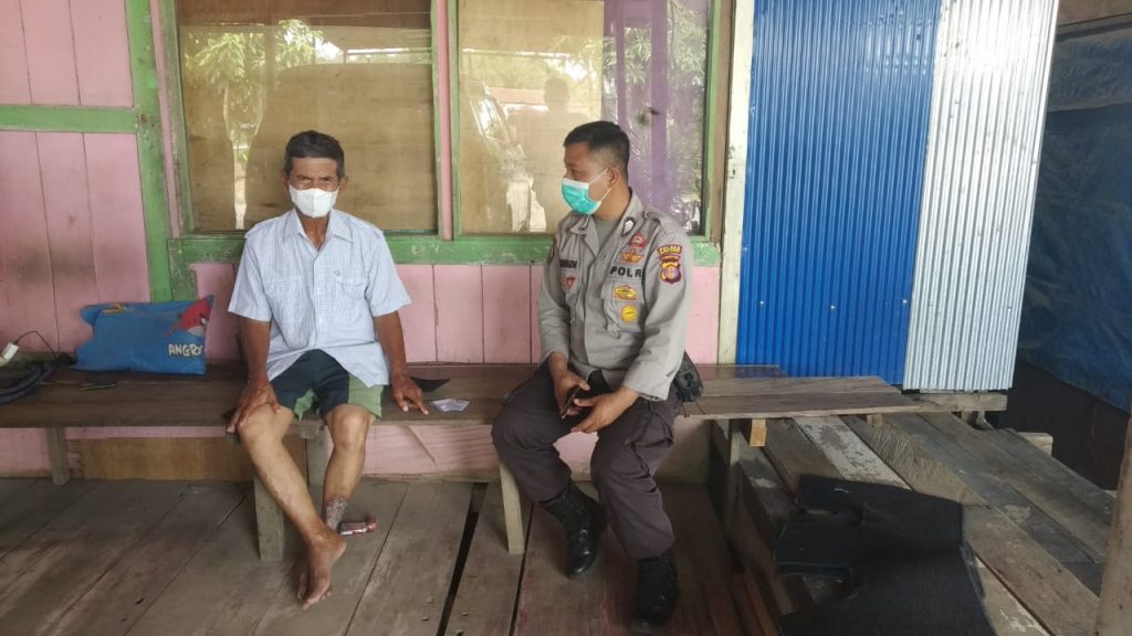 Bhabinkamtibmas Polsek Melak Laksanakan Sambang, Himbau Warga Binaan Patuhi Protokol Kesehatan 7 13