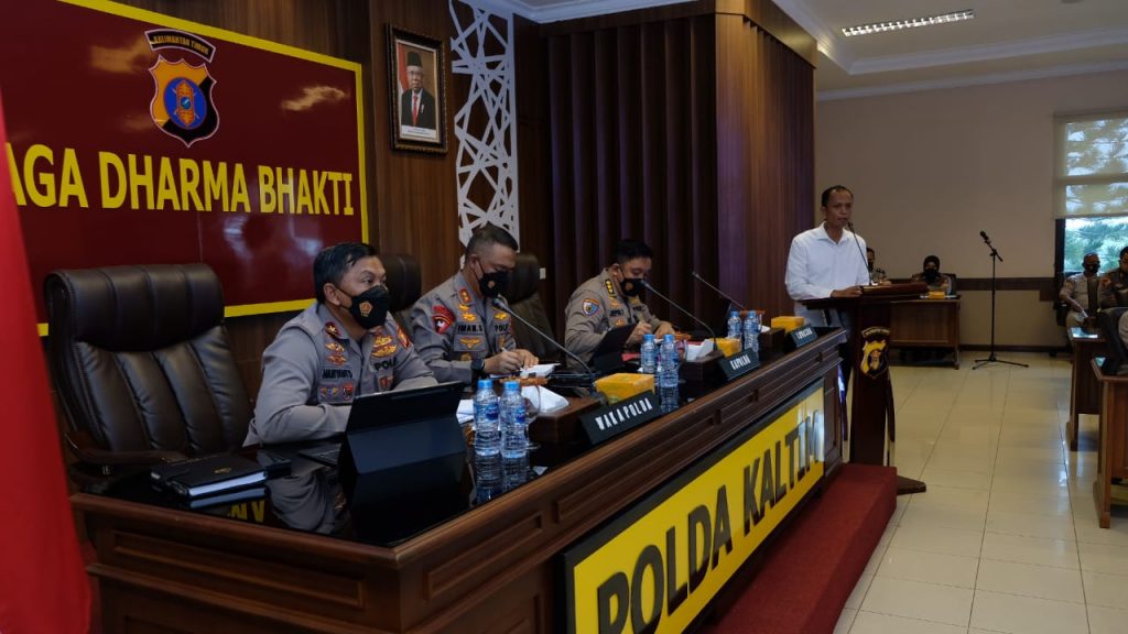 Evaluasi Kinerja, Kapolda Kaltim Pimpin Anev Mingguan 8 11