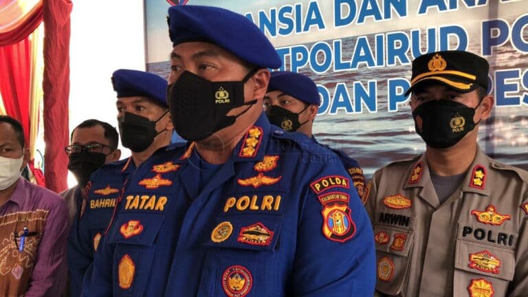 Vaksinasi Serentak Polda Kaltim, Targetkan 1.300 Dosis untuk Anak dan Lansia di Kukar IMG 20220120 133807 343