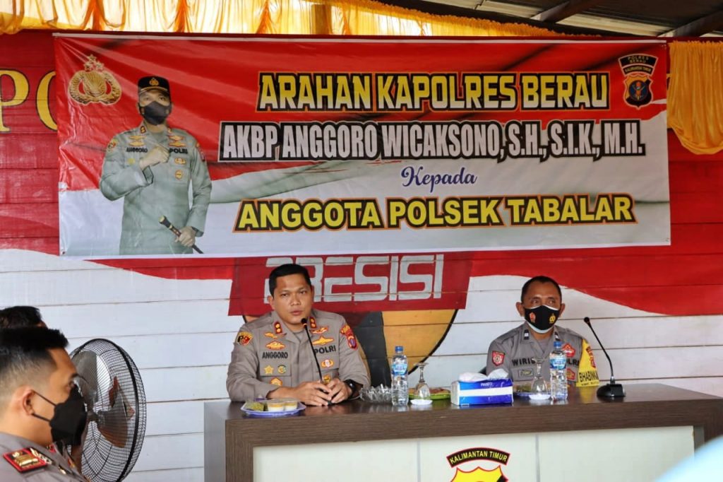 Laksanakan Kunjungan Kerja, Kapolres Berau Sampaikan Arahan Kepada Personil WhatsApp Image 2022 01 29 at 15.42.39