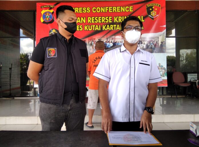 Satreskrim Polres Kukar Amankan Dua Tersangka Tambang Pasir Putih Ilegal Di Desa Batuah 11 1