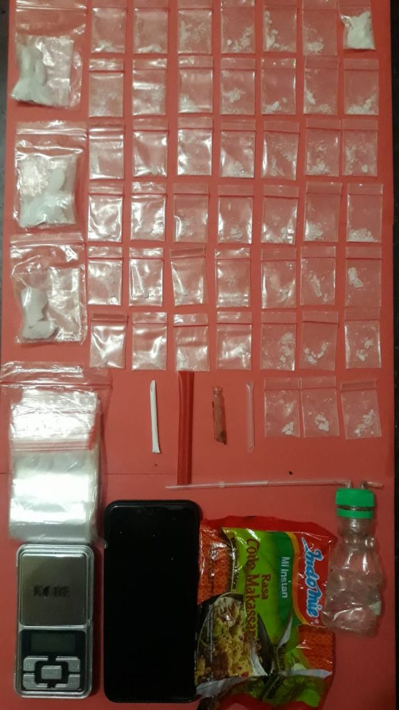 Peredaran 37,12 Gram Sabu Berhasil Digagalkan Oleh Unit Reskrim Polsek Teluk Bayur 2 8