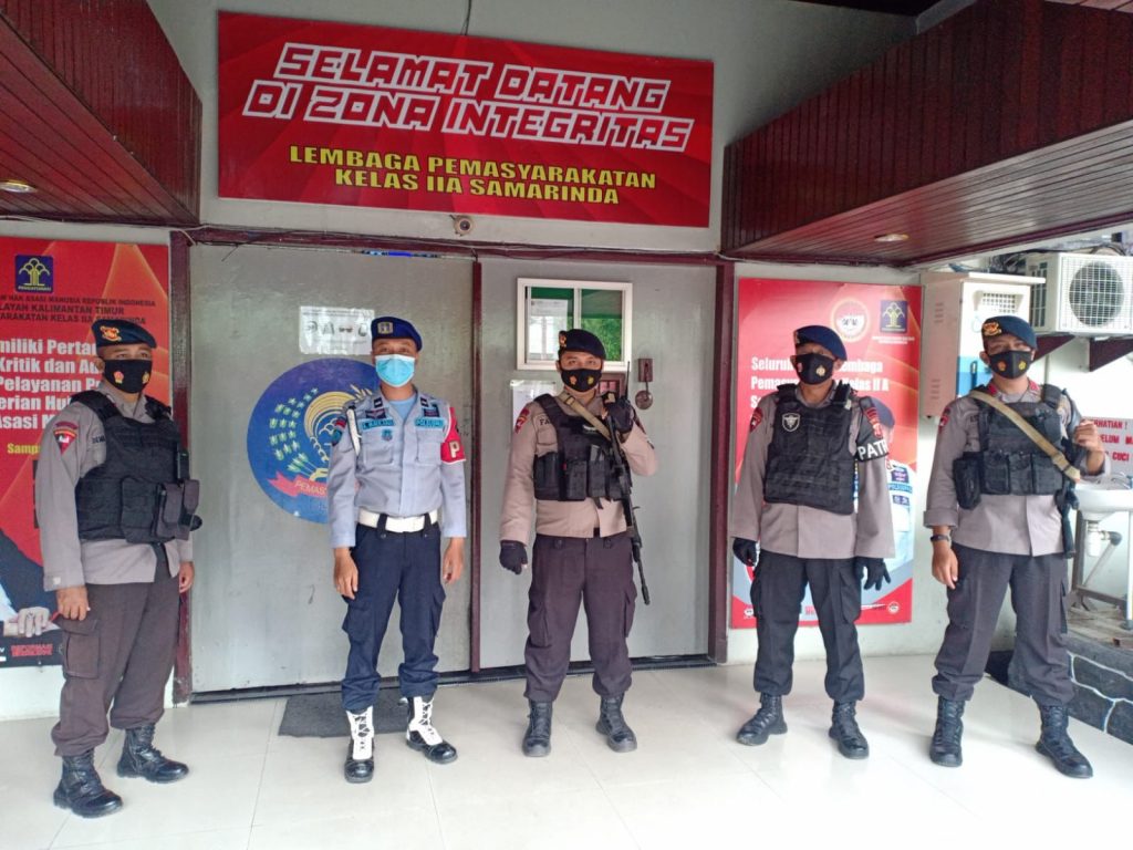 Jalin Sinergitas, Patroli Brimob Kaltim Kunjungi Lembaga Pemasyarakatan Kota Samarinda 3 5