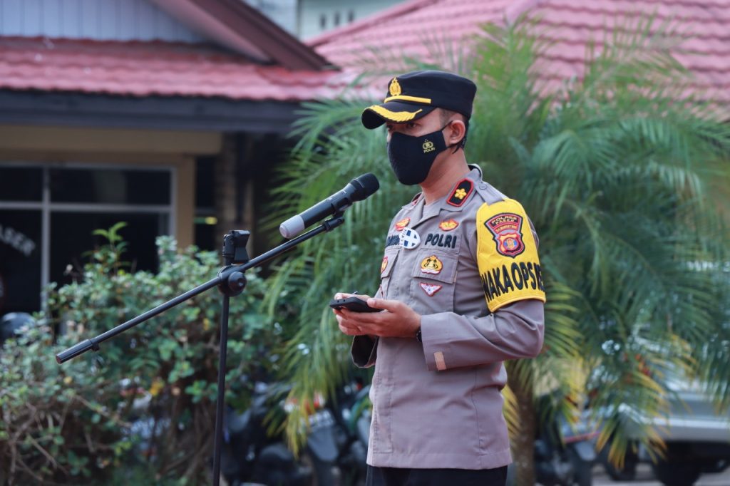 Pimpin Apel Pagi, Wakapolres Paser Tekankan Agar Personel Harus Menjadi Contoh Bagi Masyarakat 6 2