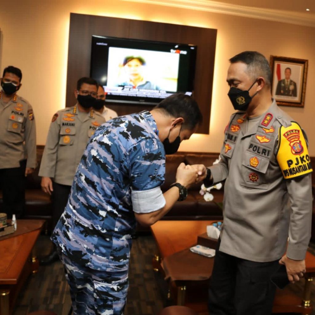 Erat Sinergitas TNI-Polri, Kapolda Kaltim Terima Kunjungan Danlanud Dhomber Balikpapan 1 WhatsApp Image 2022 02 14 at 16.05.24 1