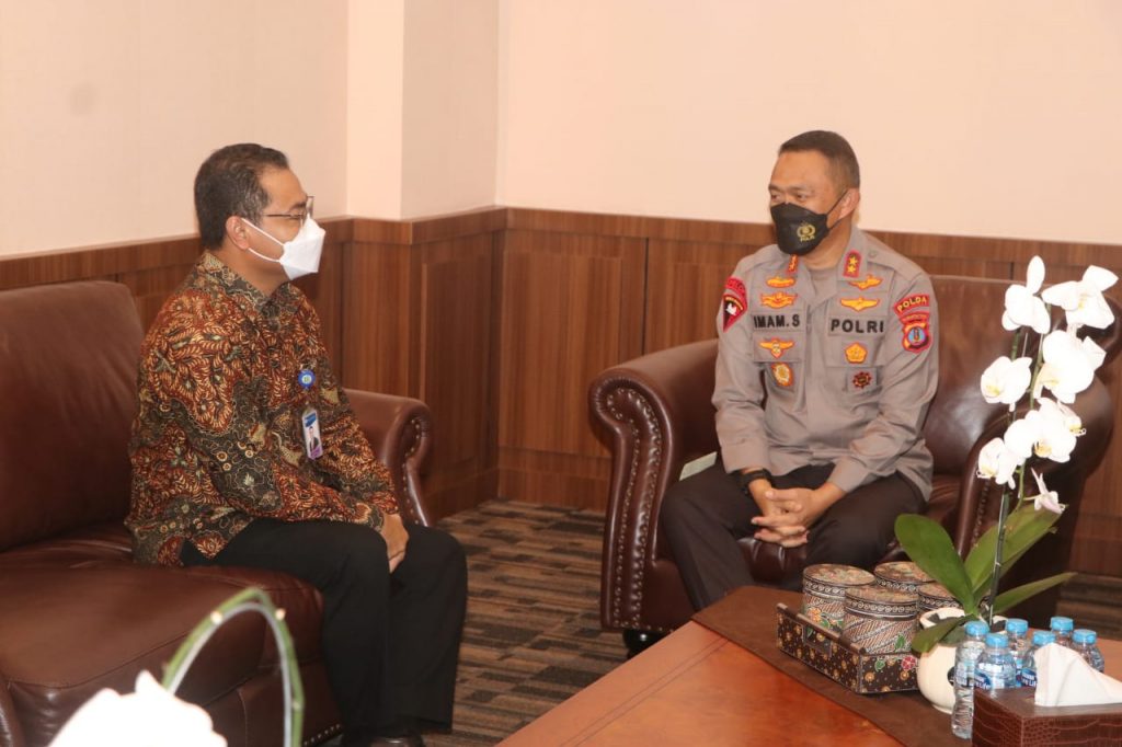 Erat Kemitraan, Kapolda Kaltim Terima Kunjungan Direktur Kepala Perwakilan BI Provinsi Kaltim WhatsApp Image 2022 02 15 at 16.13.34