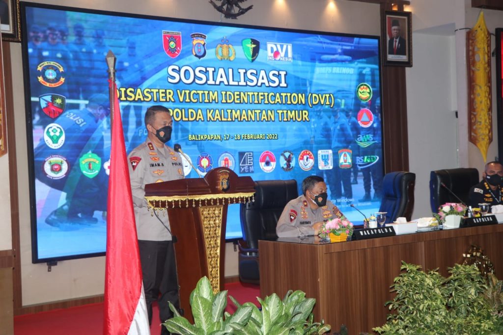 Tingkatkan Profesionalisme, Polda Kaltim Gelar Sosialisasi Disaster Victim Identivication (DVI) WhatsApp Image 2022 02 17 at 11.17.46