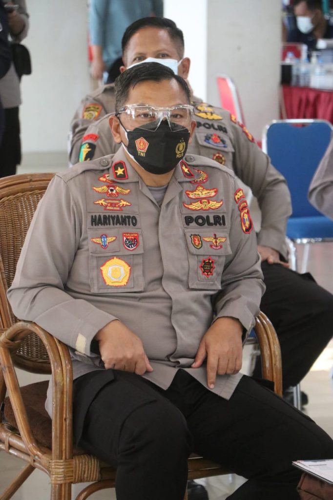 Secara Virtual, Wakapolda Kaltim Ikuti Vicon Akselerasi Vaksinasi Covid-19 Dengan Kapolri WhatsApp Image 2022 02 22 at 13.26.55