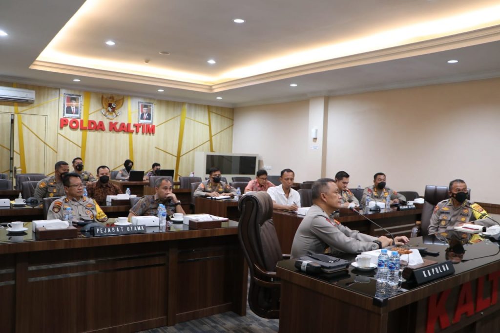 Jelang Kunjungan Kerja Kantor Staf Presiden, Kapolda Kaltim Pimpin Rapat Kesiapan Internal WhatsApp Image 2022 03 18 at 11.31.11