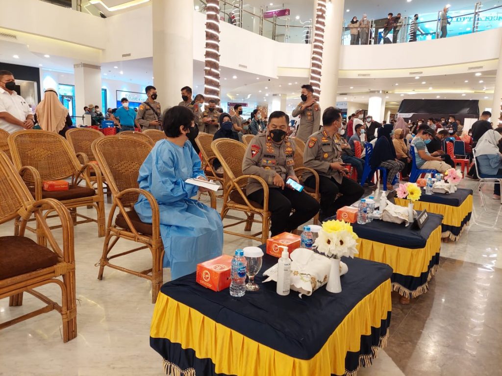 Wakapolda Kaltim Hadiri Vicon Vaksinasi Serentak Se-Indonesia Secara Virtual WhatsApp Image 2022 03 26 at 11.33.25