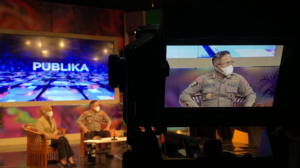 Kabid Dokkes Polda Kaltim Hadiri Dialog Publika Percepatan Vaksinasi Hadapi Mudik Lebaran WhatsApp Image 2022 03 30 at 08.23.45