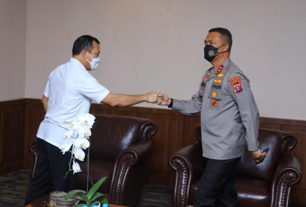 Perkuat Kinerja Reserse, Kapolda Kaltim Terima Kunjungan Tim Asistensi Bareskrim Polri WhatsApp Image 2022 03 30 at 13.36.33