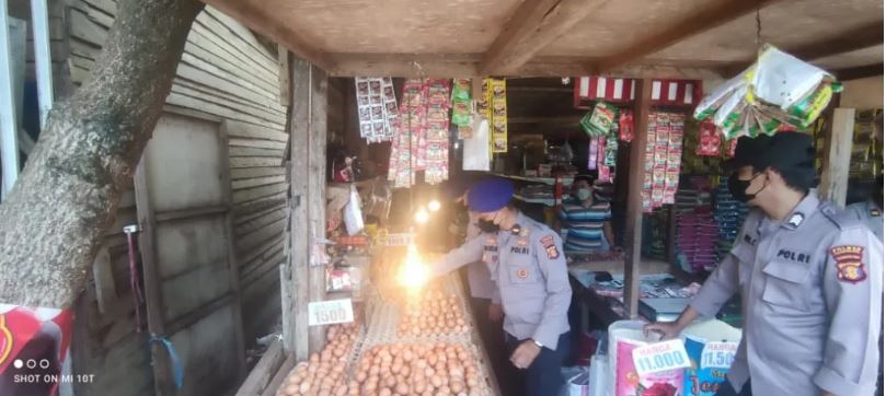 Patroli KRYD Polres PPU Pantau Dan Cek Ketersediaan Sembako di Pasar Penajam Capture