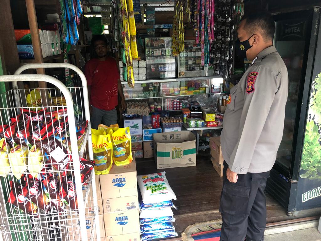 Antisipasi Penimbunan Minyak Goreng, Polres Paser Blusukan Cek Stok Minyak Goreng WhatsApp Image 2022 04 02 at 16.33.27