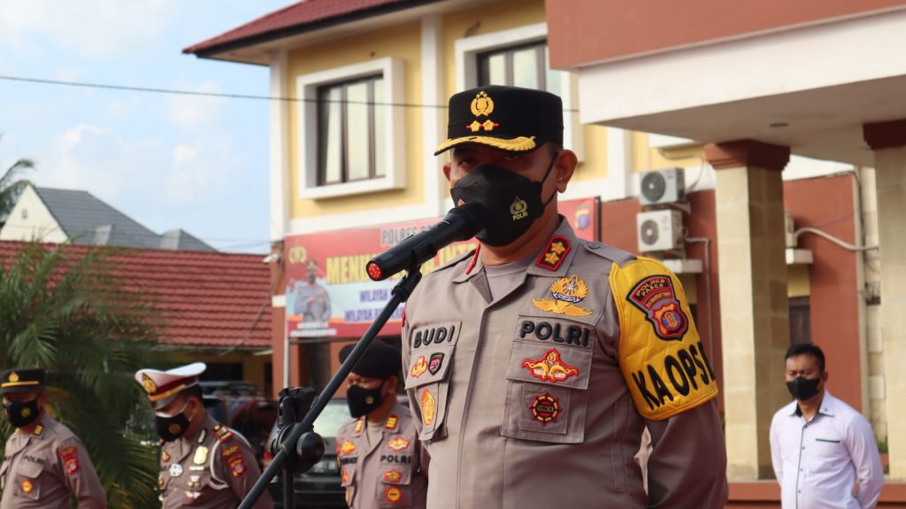 Pimpin Apel Pagi, Kapolres Paser : Selamat Menunaikan Ibadah Puasa Ramadhan 1443 H WhatsApp Image 2022 04 04 at 13.47.24