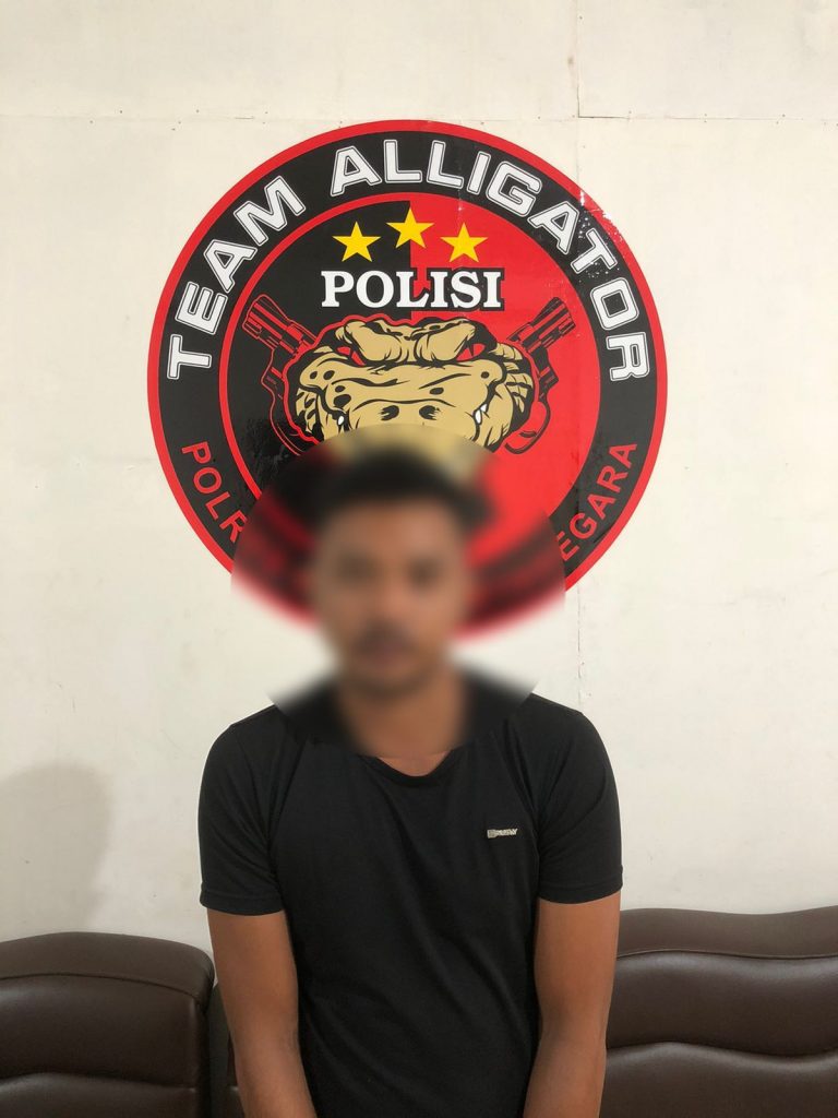 Curi Uang Majikan, Seorang Sopir Diamankan Sat Reskrim Polres Kukar WhatsApp Image 2022 04 17 at 11.40.02