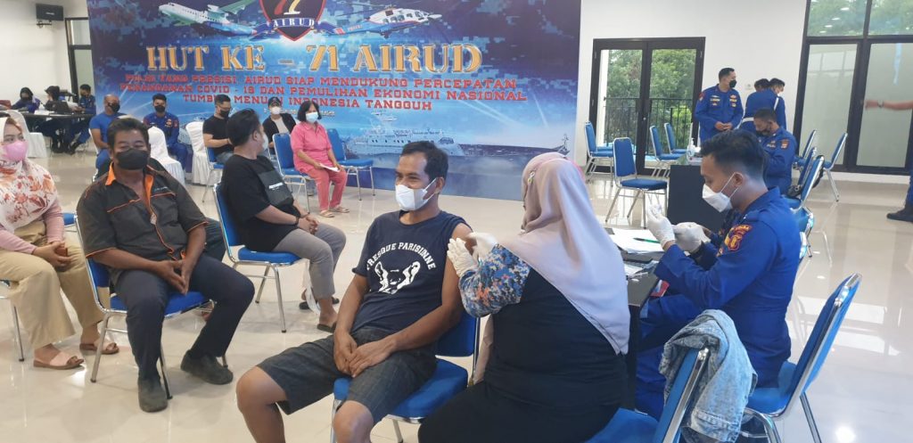 Ditpolairud Polda Kaltim Kembali Gelar Gerai Vaksinasi Dosis Booster WhatsApp Image 2022 04 19 at 22.39.10