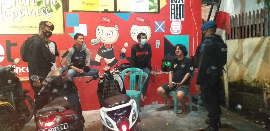 Begini Upaya Brimob Kaltim Menjaga Kamtibmas di Malam Hari Selama Ramdhan WhatsApp Image 2022 04 20 at 9.08.29 AM