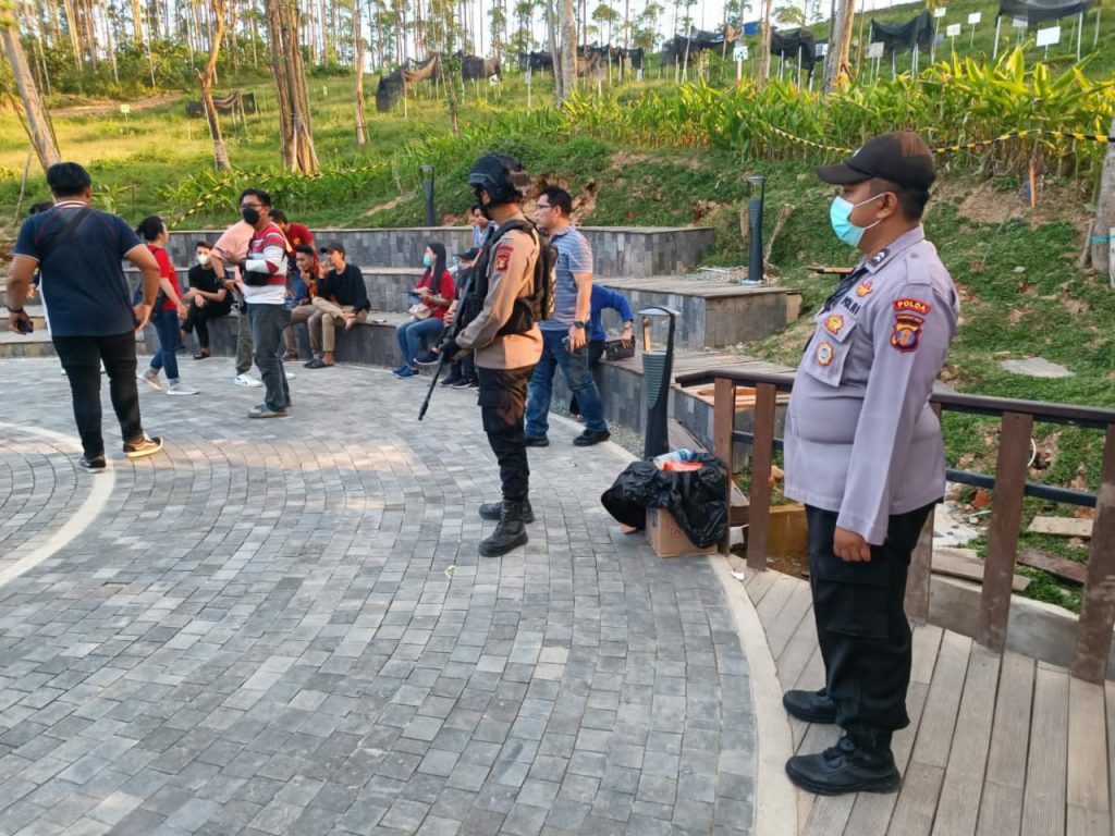 Pastikan Situasi Kondusif, Personel Ops Nusantara Polda Kaltim Laksanakan Patroli di Titik 0 Km IKN WhatsApp Image 2022 04 29 at 11.59.14