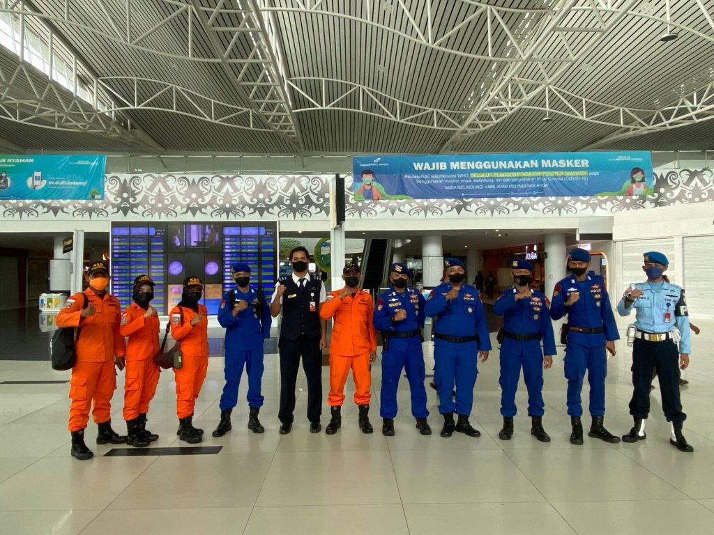 Pastikan Kondusifitas Kamtibmas, Personel Ditpolairud Polda Kaltim Laksanakan Patroli di Bandara dan Pelabuhan 1821F940 05CC 4C98 AF73 64A913148C00
