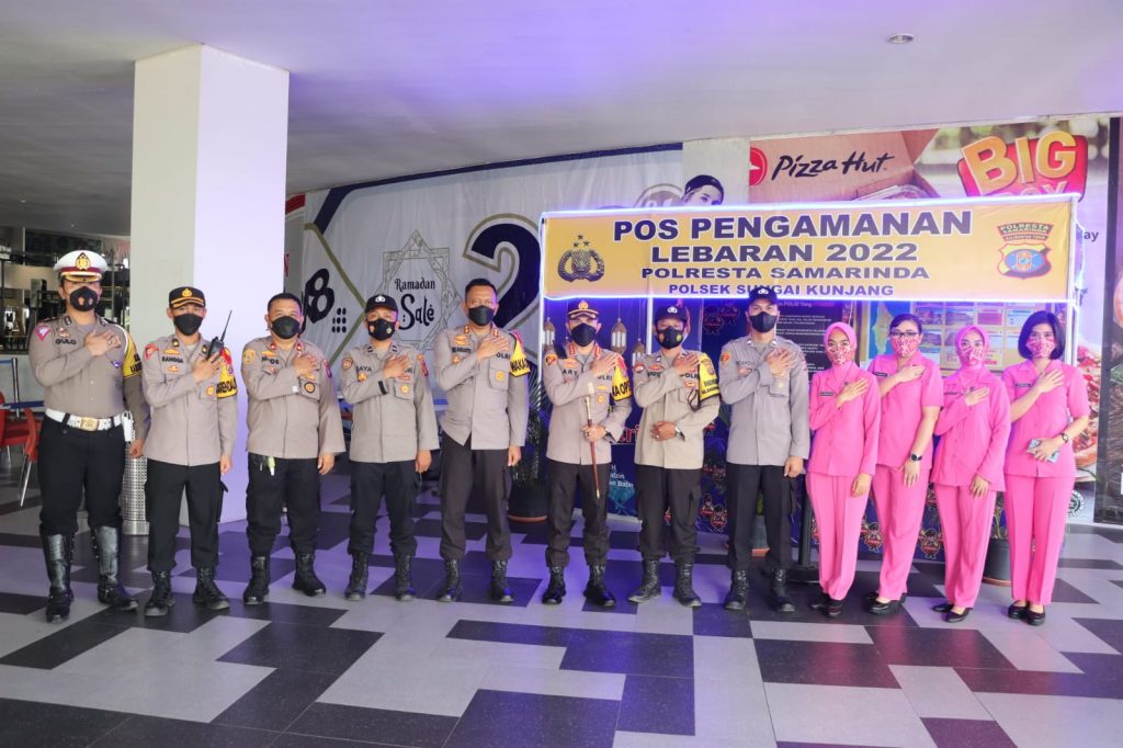 Kapolresta Beserta Ketua Bhayangkari Cabang Samarinda Sambangi Pos Operasi Ketupat Mahakam 2022 WhatsApp Image 2022 04 30 at 12.46.58