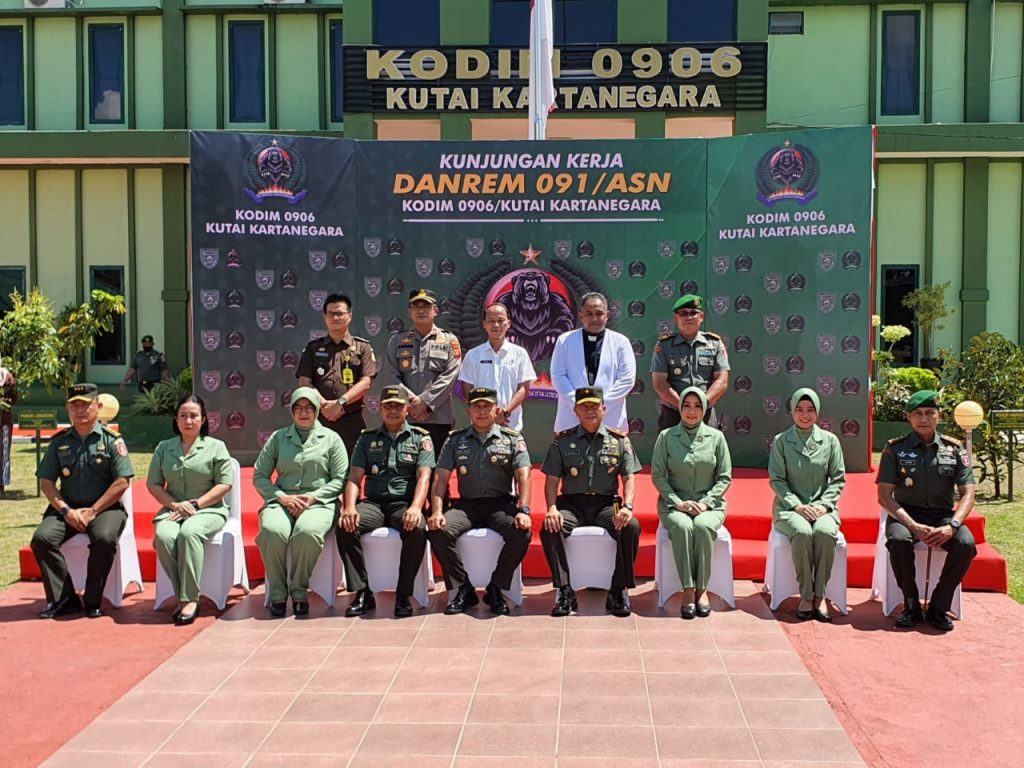 Wakapolres Hadiri Kunjungan Kerja Dandrem 091/ASN di Kodim 0906/Kkr WhatsApp Image 2022 05 13 at 08.07.44