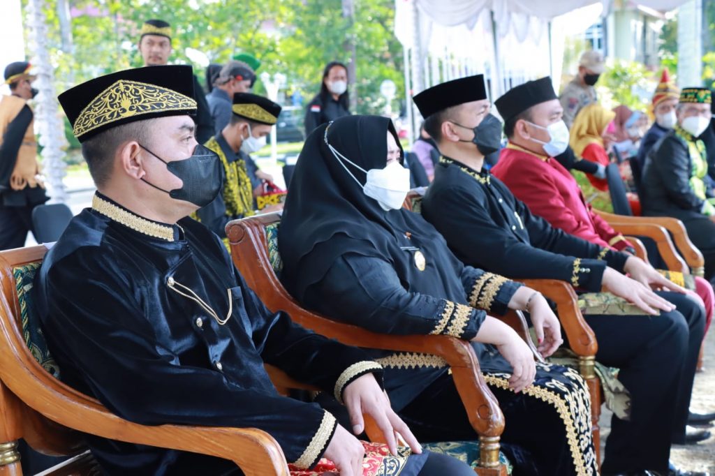 Kapolres Paser Hadiri Upacara Peringatan Hari Pendidikan Nasional Tahun 2022 WhatsApp Image 2022 05 13 at 14.27.36