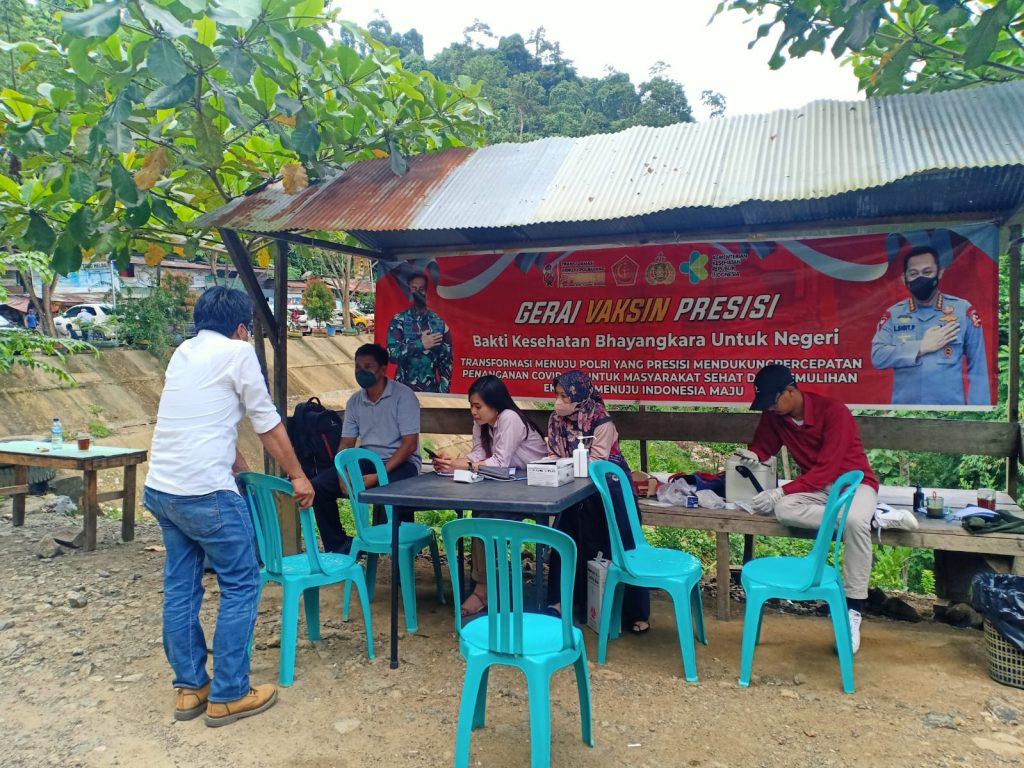 Wujudkan Herd Immunity, Polsek Batu Sopang Terus Gelar Vaksinasi Covid-19 Bagi Masyarakat WhatsApp Image 2022 05 14 at 21.24.45