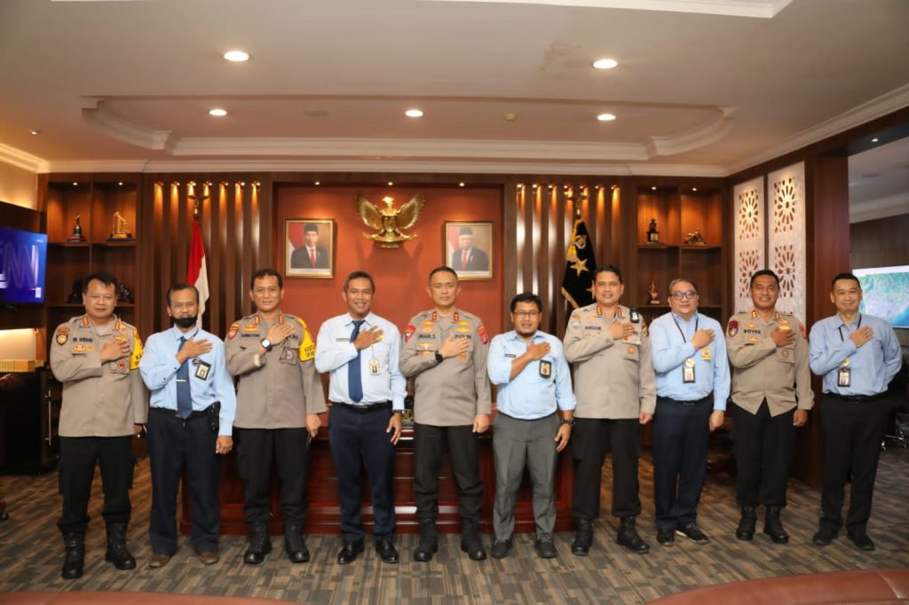 Perkuat Sinergi, Dirjen Pajak Kunjungi Polda Kaltim WhatsApp Image 2022 05 25 at 18.04.47