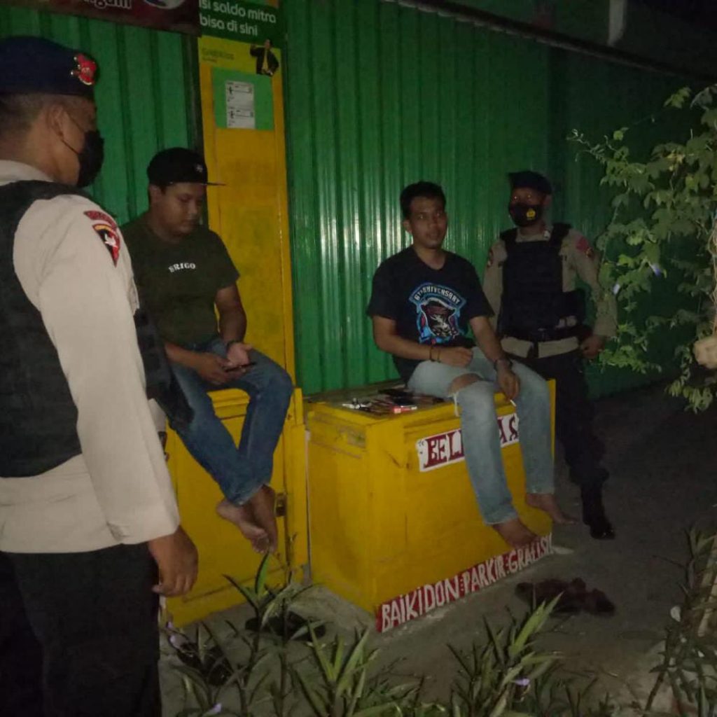 Wujudkan Sinergitas Dengan Warga Balikpapan, Patroli Brimob Terus Laksanakan Sambang Kamtibmas WhatsApp Image 2022 05 27 at 07.51.52