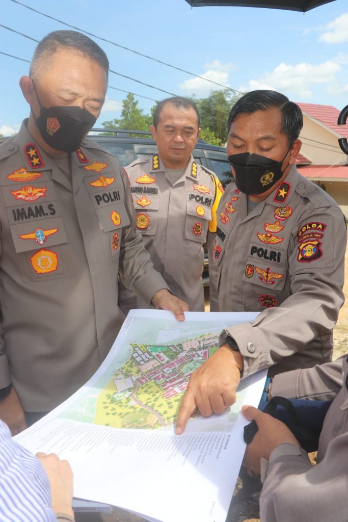 Kapolda Kaltim Tinjau Pembangunan Asrama Brimob Polda Kaltim Batalyon C Pelopor WhatsApp Image 2022 06 02 at 13.05.30 1